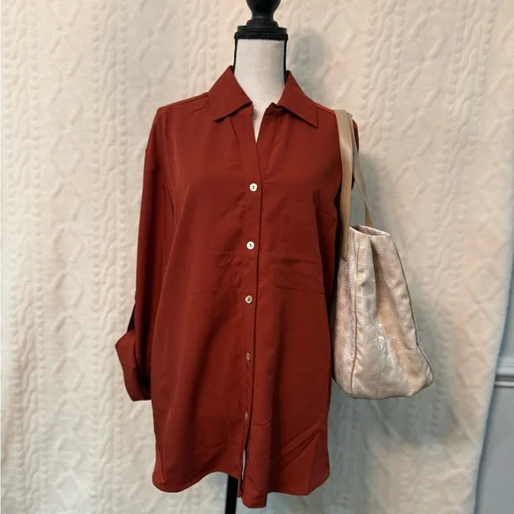 CHANEL Tote - Picture 5 of 15